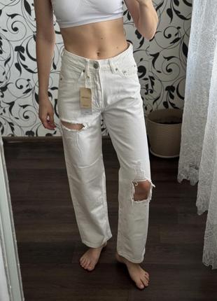 Mango xs 34 джинсы белые рваные прямые новые