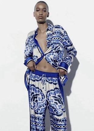 Крамивий костюм zara в підамному стилі