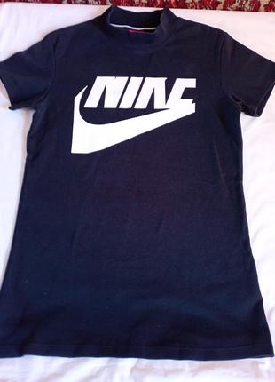 Жіноча футболка nike, розмір s