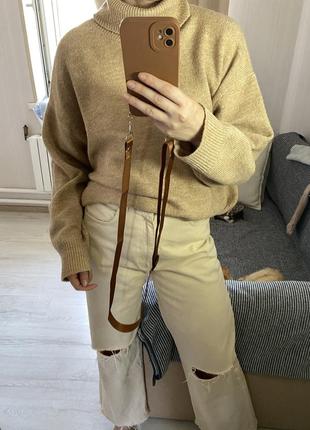 Трендовый оверсайз oversize свитер с горловиной с горлом