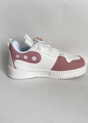 Дитячі кросівки