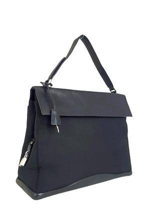 Prada.  оригінальна  сумка на три незалежних відділення