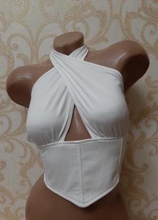 Красивый кроп топ с переплётом на шее shein