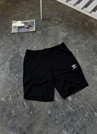 Шорты трикотажные мужские с принтом adidas
