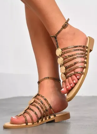 Босоножки женские бежевого цвета босоножки переплет