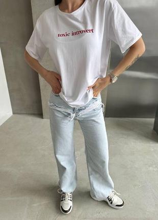 Базовая женская однотонная футболка оверсайз с прикольными надписями, подарок для девушки3 фото