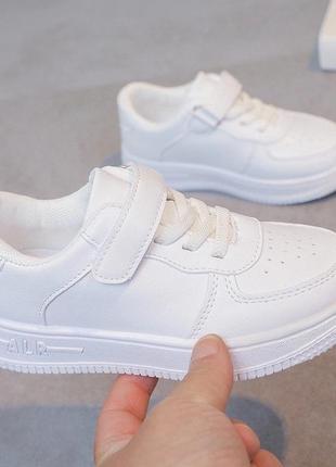 Детские кроссовки на мальчика