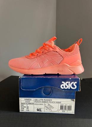Кросівки asics