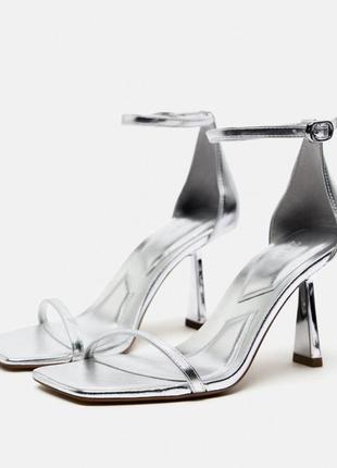 Босоножки zara