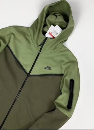 Nike tech fleece 4