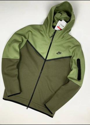 Nike tech fleece 6