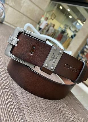 Ремень пояс мужской кожаный коричневый в стиле armani / ремень пояс мужской жабристой коричневой в стиле armani