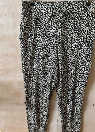 Легкі штани з віскози