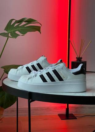 Женские кроссовки адидас суперстар бонега чёрные с белым / adidas superstar bonega5 фото