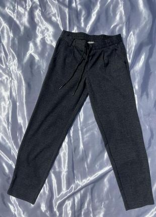 Штани брюки