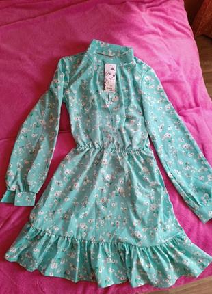 Женское платье
