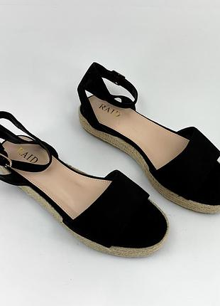 Сандалии женские