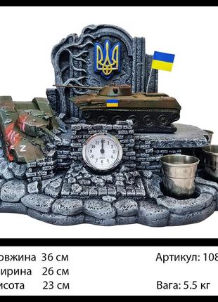 Статуетка. військові сувеніри.