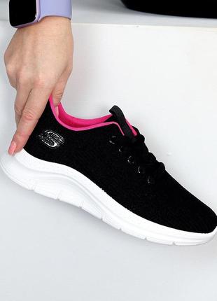 Жіночі чорні кросівки текстильні на білій підошві8 фото
