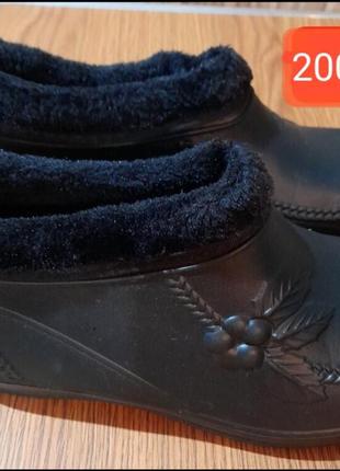 Резиновые сапоги утепленные