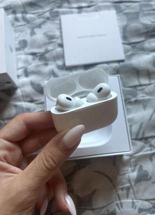 Продам навушники airpods pro