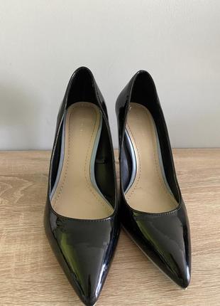Туфлі лодочки zara