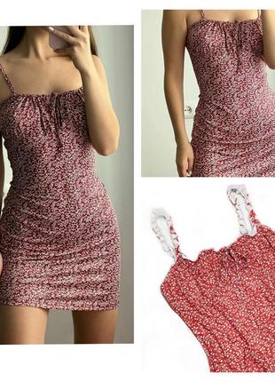 Міні сукня на бретельках в квіточки