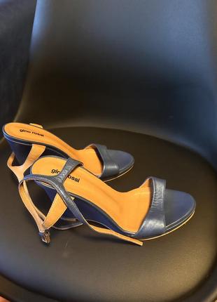 Босоножки gino rossi 38 б/у
