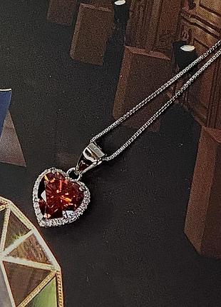 Серебряная подвеска красное сердце