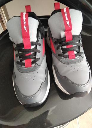 Фірмові кросівки reebok