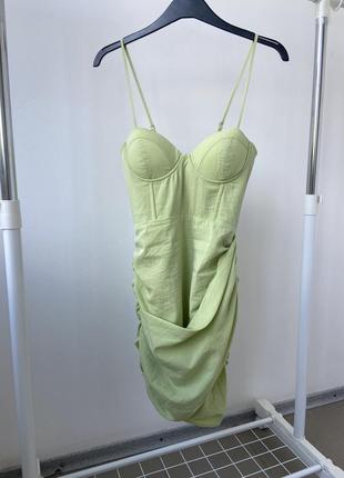 Нежное платье в корсетном стиле с драпировкой