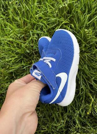 Фирменные кроссовки nike 22 р.