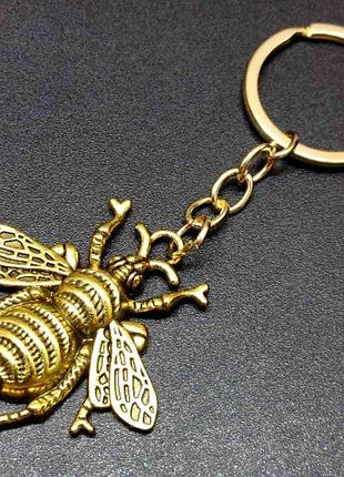 Брелок для ключей "пчела"