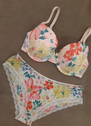 Комплект білизни