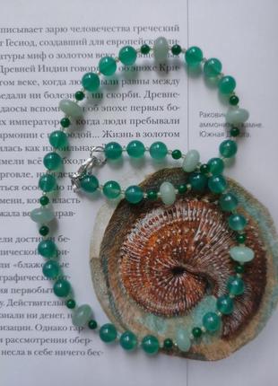Тренд чокер, колье, ожерелье, подвеска, буси, намисто, коралі, натуральный камень (нефрит, хризопраз, пренит)4 фото