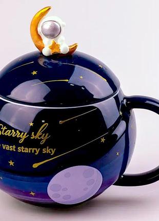 Чашка starry sky 400мл с крышкой и ложкой керамика звезды, космос, космонавт темная