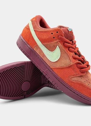 Кроссовки nike sb dunk mystic red2 фото