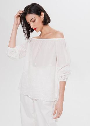 Блуза на плечи с прошвой белая хлопковая с открытыми плечами