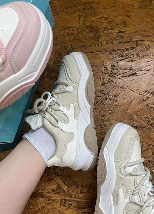 Кросівки жіночі з подвійними шнурками рожеві , бежеві