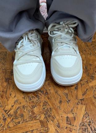 Кросівки жіночі з подвійними шнурками рожеві , бежеві