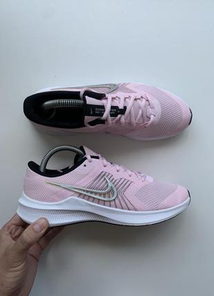 Кроссовки nike