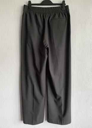 Базовые широкие брюки на резинке4 фото