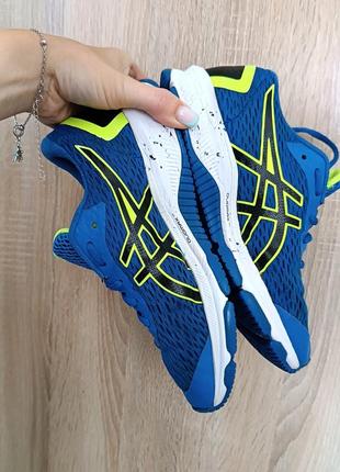 Кросівки asics 37