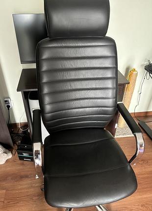 Шикарное кожаное офисное кресло новый стиль