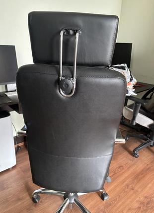 Шикарное кожаное офисное кресло новый стиль