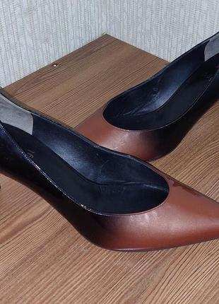 Шикарні туфлі човника градієнт всесвітньо відомого австрійського бренда hogl