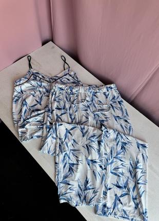 Жіноча піжама у тропічний принт