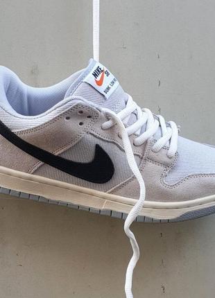 Nike sb dunk low •light grey black• 44