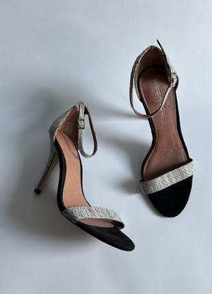 Жіночі босоніжки від urban soul