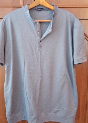 Чоловіча футболка